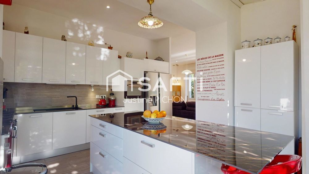 � vendre  Maison Hy�res (83400)