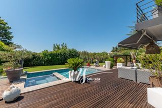  Maison � vendre 8 pi�ces 300 m�