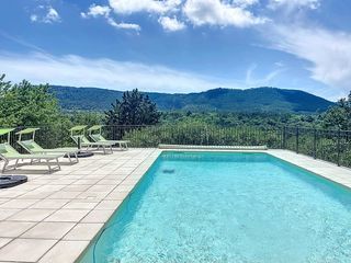  Immeuble � vendre 351 m�