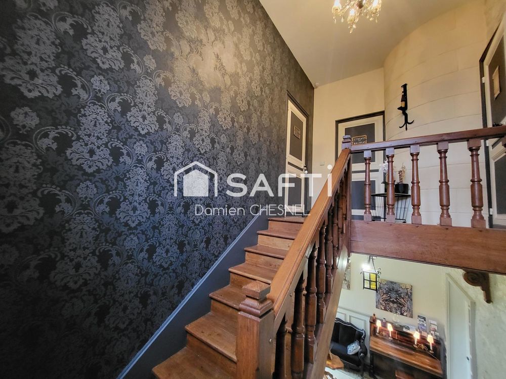 � vendre  Propri�t�/ch�teau Arcomps (18200)