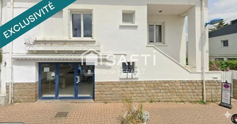Local commercial 45 m2 centre village, proche tout autre commerces, &eacute;coles, m&eacute;decins. 99900 56760 Penestin