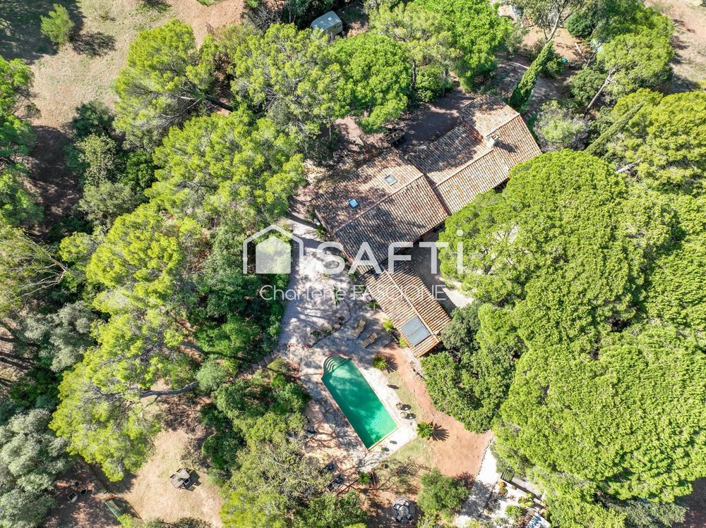 � vendre  Maison Roquebrune-sur-Argens (83520)