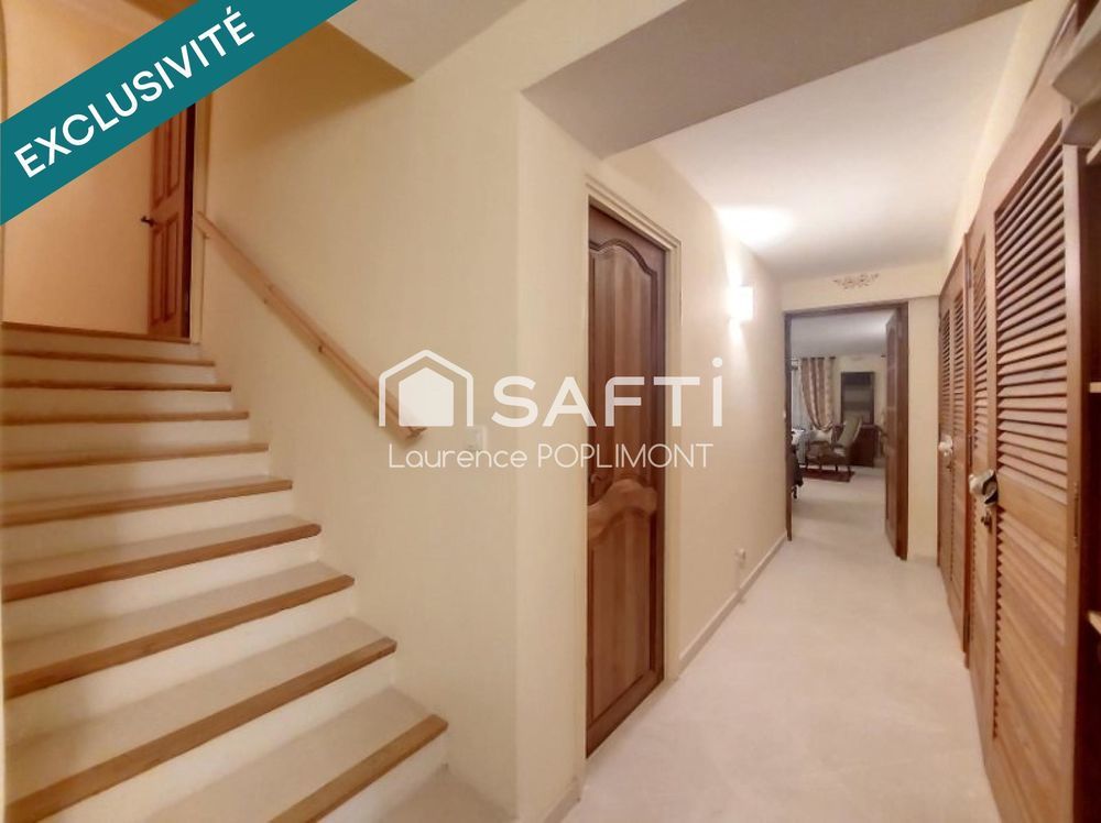 � vendre  Maison Villecroze (83690)