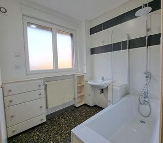  Appartement � vendre 4 pi�ces 96 m�