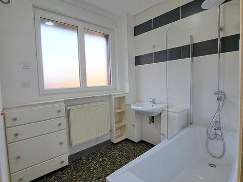  Appartement � vendre 4 pi�ces 96 m�