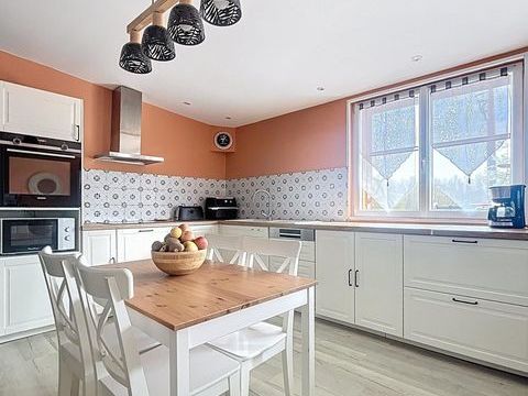   Maison dans un agr�able village axe Vitry/Ch�lons Maison - 6 pi�ce(s) - 156 m�