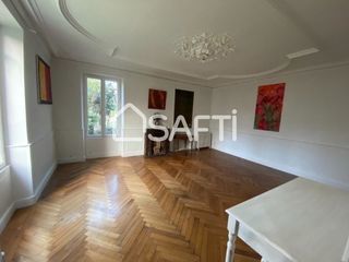  Maison � vendre 8 pi�ces 265 m�