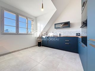  Appartement � louer 4 pi�ces 98 m�