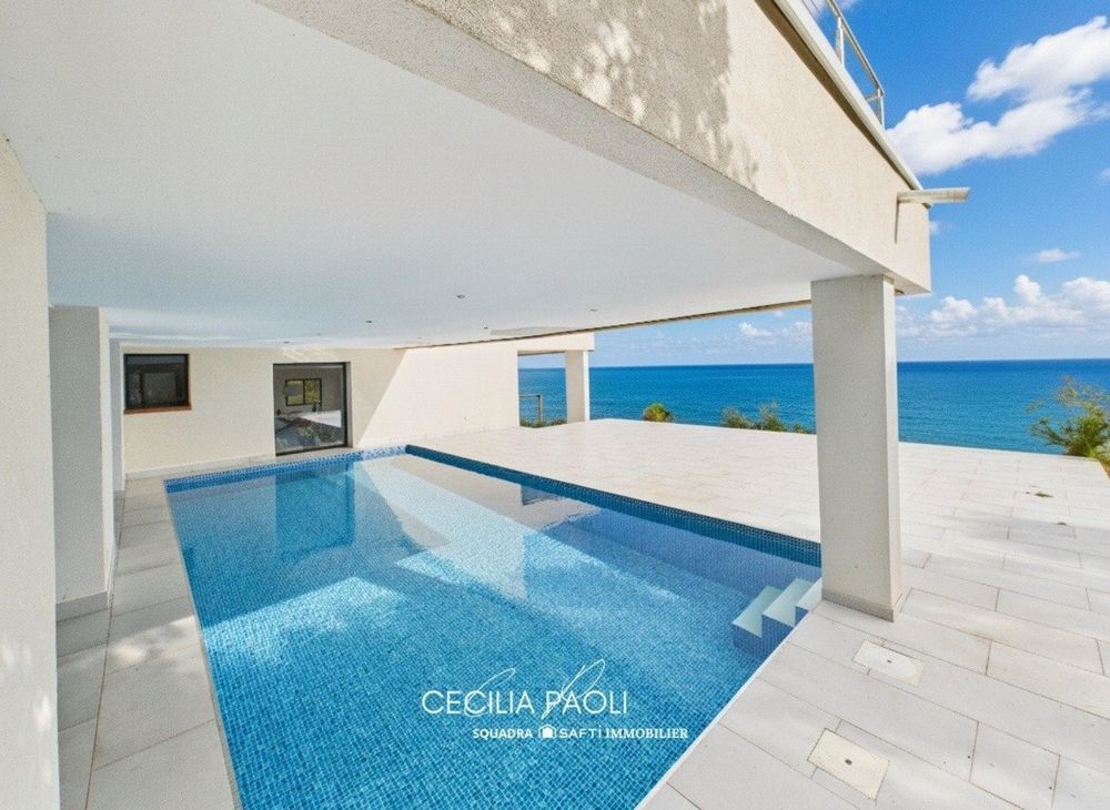 � vendre  Maison Sari-Solenzara (20145)