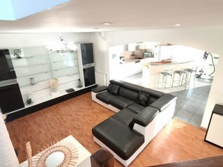  Maison � vendre 9 pi�ces 240 m�