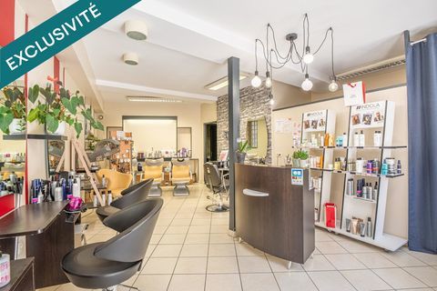 Fonds de commerce salon de coiffure, Le Bourgneuf la For&ecirc;t 25000 53410 Le bourgneuf-la-foret