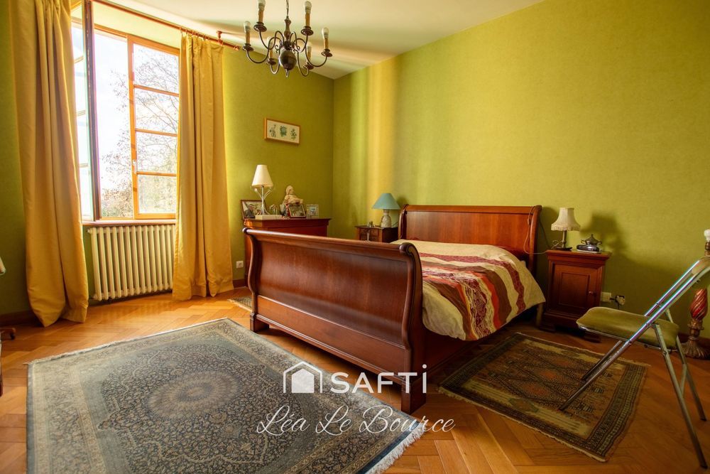 � vendre  Propri�t�/ch�teau Pluguffan (29700)