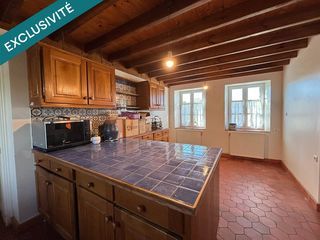  Maison � vendre 8 pi�ces 242 m�