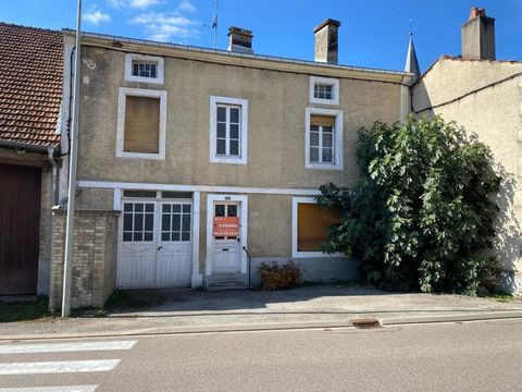   Maison � r�nover avec de tr�s grand volumes  , proche neufchateau Maison - 7 pi�ce(s) - 110 m�