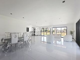  Maison � vendre 15 + pi�ces 584 m�