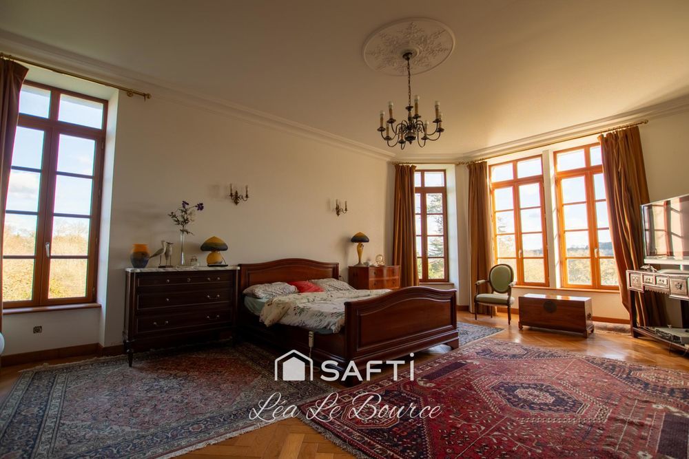 � vendre  Propri�t�/ch�teau Pluguffan (29700)