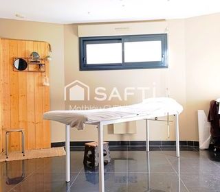  Immeuble � vendre 260 m�