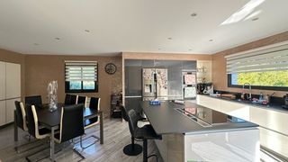  Maison � vendre 6 pi�ces 200 m�