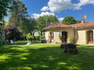  Maison � vendre 9 pi�ces 327 m�