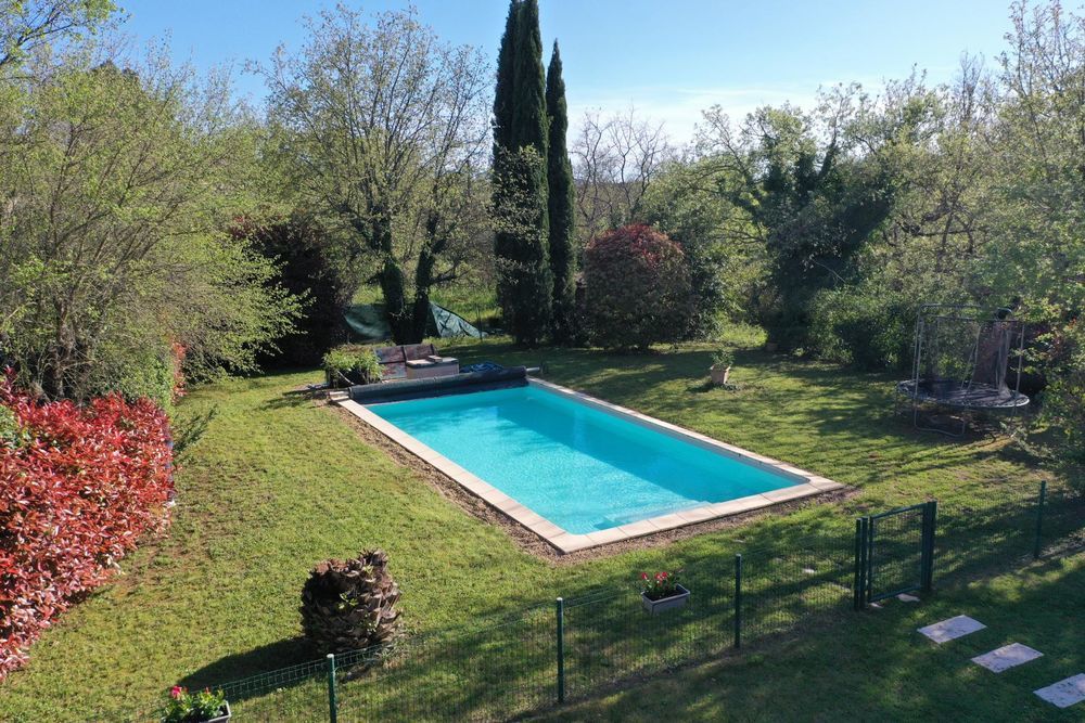 � vendre  Maison Saint-Paul-en-For�t (83440)