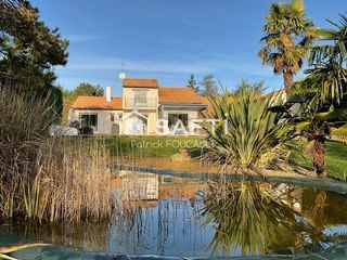  Maison � vendre 7 pi�ces 189 m�