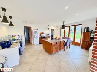  Maison � vendre 8 pi�ces 196 m�