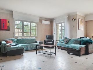  Maison � vendre 8 pi�ces 244 m�