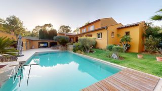  Maison � vendre 8 pi�ces 308 m�