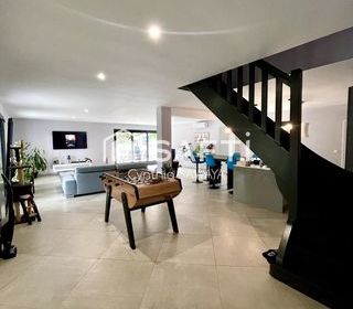  Maison � vendre 7 pi�ces 180 m�