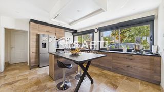  Maison � vendre 8 pi�ces 265 m�