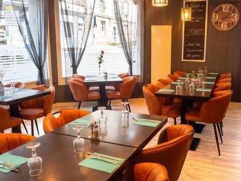 Emplacement num&eacute;ro 1, client&egrave;le fid&eacute;lis&eacute;e 150000 22160 Callac