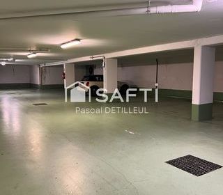  Parking / Garage � vendre 