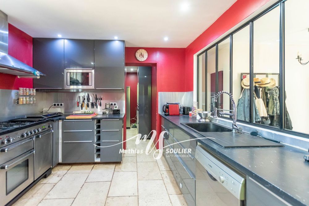 � vendre  Maison Grans (13450)