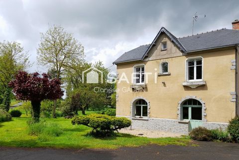   Belle propri�t� avec une maison des ann�es 1950 et une long�re am�nag�e en loft. D�pendances  avec boxes et plan d'eau et 1 hect Maison - 11 pi�ce(s) - 260 m�