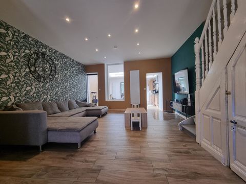   Maison de ville � Saint-Venant Maison - 8 pi�ce(s) - 156 m�