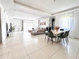  Maison � vendre 5 pi�ces 150 m�