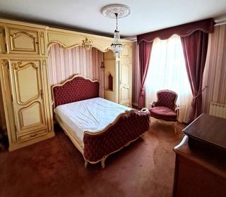  Maison � vendre 8 pi�ces 242 m�