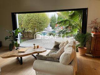  Maison � vendre 8 pi�ces 310 m�