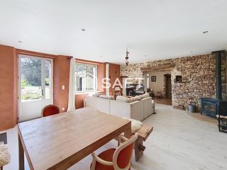  Maison � vendre 6 pi�ces 205 m�