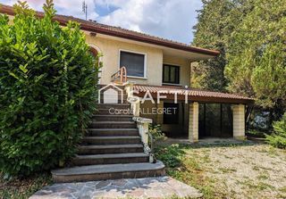  Maison � vendre 7 pi�ces 130 m�