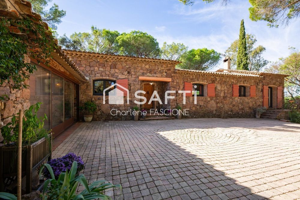 � vendre  Maison Roquebrune-sur-Argens (83520)