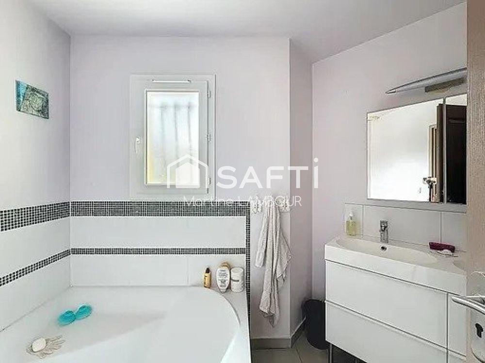 � vendre  Maison Paradou (13520)