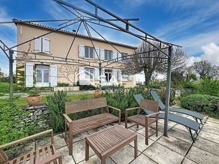  Maison � vendre 10 pi�ces 250 m�