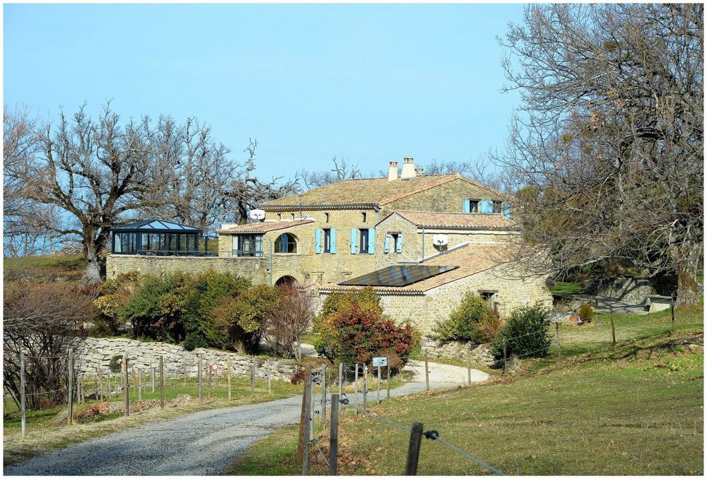 � vendre  Maison Eyzahut (26160)