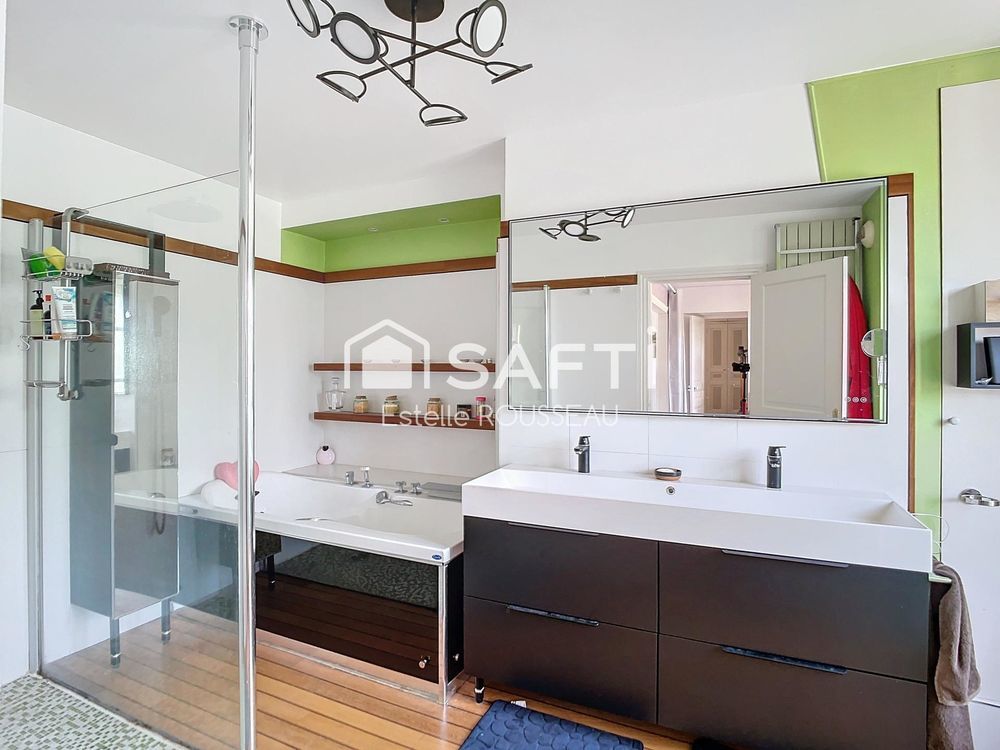 � vendre  Maison Marolles-en-Brie (94440)