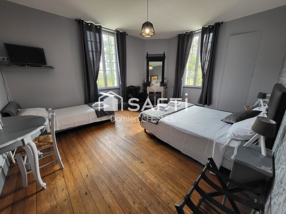 � vendre  Propri�t�/ch�teau Arcomps (18200)