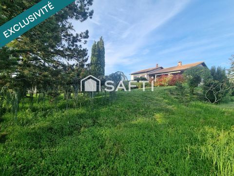   Maison de construction traditionnelle  sur un magnifique parc arbor� ! Maison - 7 pi�ce(s) - 195 m�