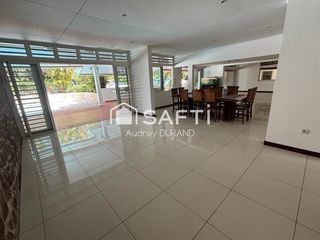  Maison � vendre 5 pi�ces 211 m�