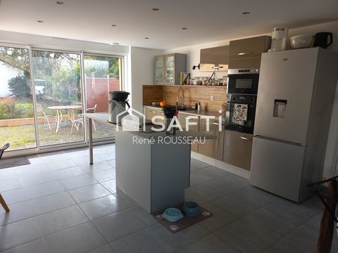   Proche bourg, au calme, pas de vis � vis Maison - 3 pi�ce(s) - 77 m�