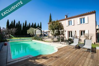  Maison � vendre 10 pi�ces 210 m�